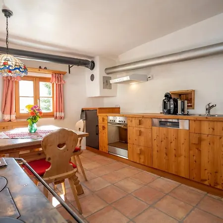 Ferienhaus Berghaus Am Sonnenhang Valpaschun *