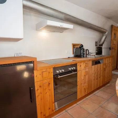 Casa de Férias Berghaus Am Sonnenhang Valpaschun