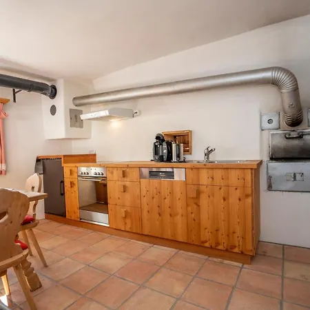 Semesterbostad Berghaus Am Sonnenhang Valpaschun