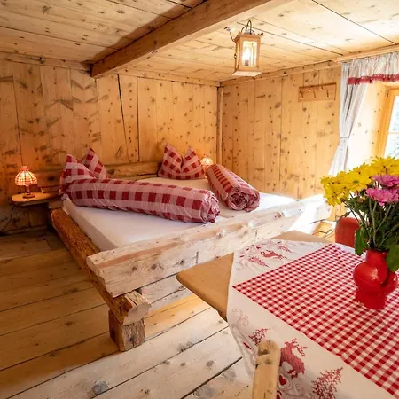 Berghaus Am Sonnenhang Valpaschun