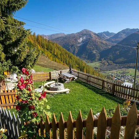 Berghaus Am Sonnenhang Valpaschun * Valchava