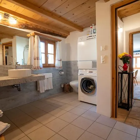 Berghaus Am Sonnenhang Valpaschun Casa de Férias