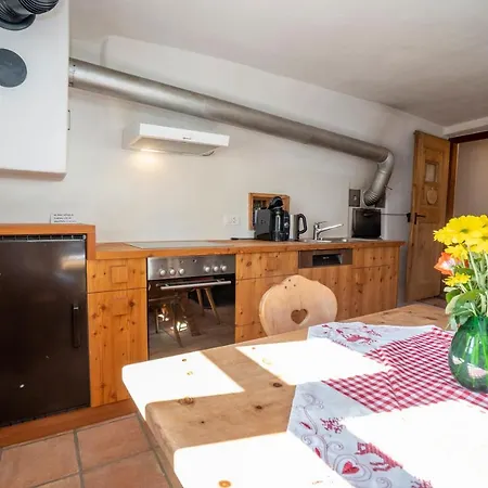 Ferienhaus Berghaus Am Sonnenhang Valpaschun Valchava