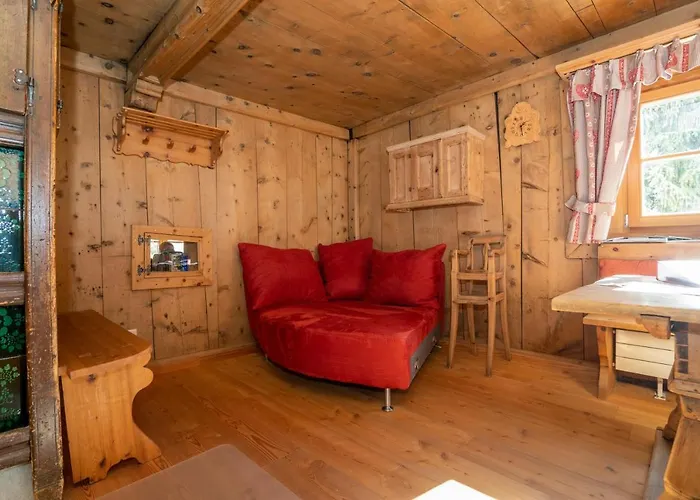 Berghaus Am Sonnenhang Valpaschun Valchava