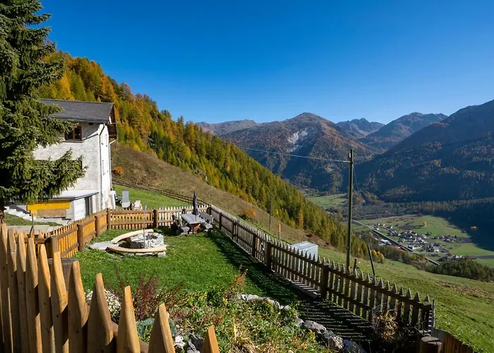 بيت للعطل Berghaus Am Sonnenhang Valpaschun Valchava