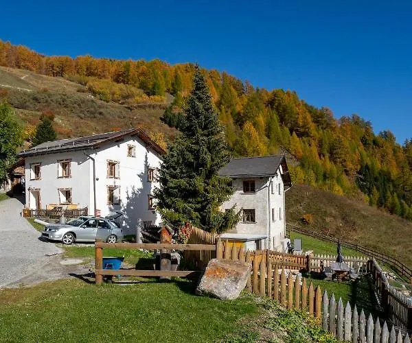 Berghaus Am Sonnenhang Valpaschun *