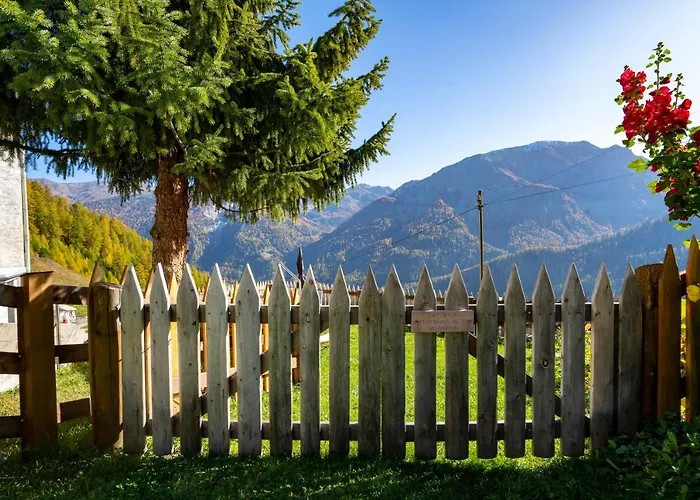 Berghaus Am Sonnenhang Valpaschun * Valchava