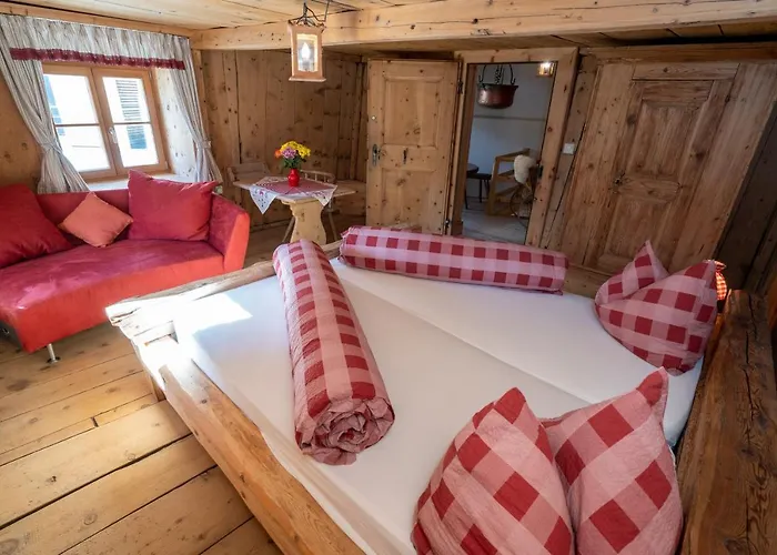 Ferienhaus Berghaus Am Sonnenhang Valpaschun