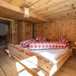 Berghaus Am Sonnenhang Valpaschun *