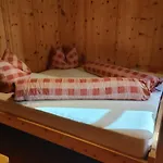 Berghaus Am Sonnenhang Valpaschun