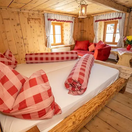 Berghaus Am Sonnenhang Valpaschun Valchava