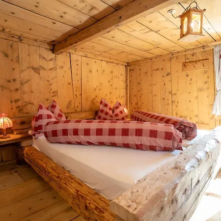 Berghaus Am Sonnenhang Valpaschun